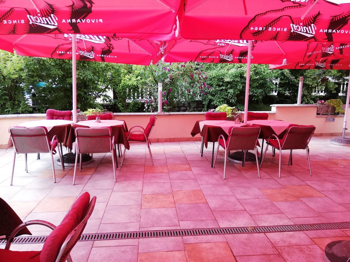 Gostilna S Prenocisci Pav Hotel Rakek Luaran gambar