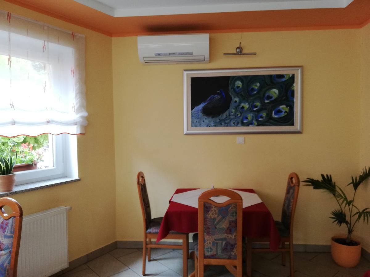 Gostilna S Prenocisci Pav Hotel Rakek Luaran gambar